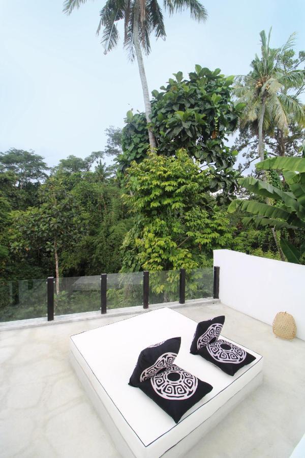 Jungle'S Door Ubud By Love Is Simple Экстерьер фото